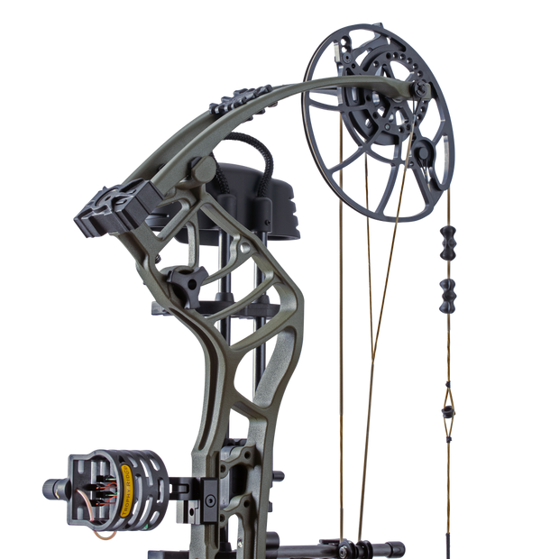 Close up of the Bear Archery Legend 30 RTH DHCXR Hybrid Cam system and RTH accessories from Trophy Ridge.
