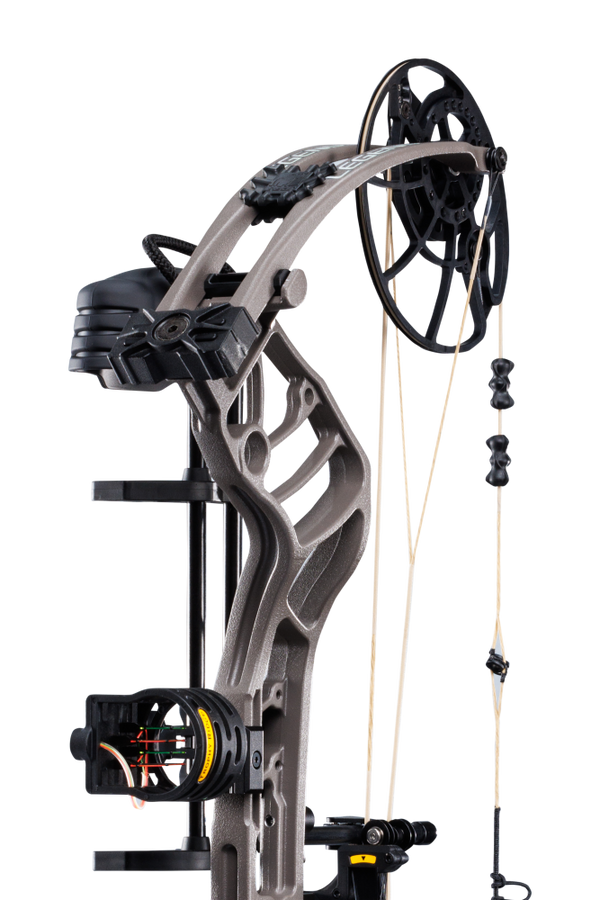 Close up of the Bear Archery Legend 30 RTH DHCXR Hybrid Cam system and RTH accessories from Trophy Ridge.